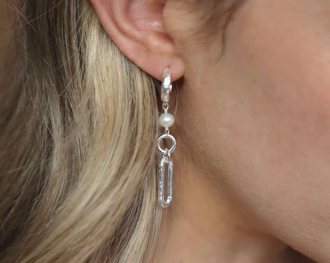 Statement earring from Tutti